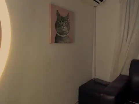 nahomy ryans online show from 29, 11, 2025