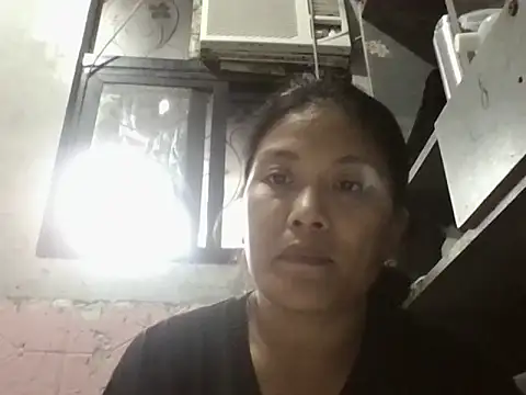 Snapshot of Uniquebeauty32 chatting on 3, 11, 2025 Uniquebeauty32 online show from 3, 11, 2025