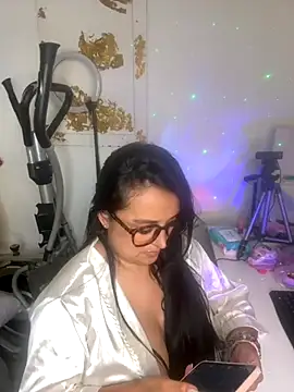 Snapshot of hotadhara01 chatting on 1, 10, 2025 hotadhara01 online show from 1, 10, 2025