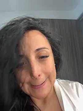 Snapshot of hotadhara01 chatting on 29, 10, 2025 hotadhara01 online show from 29, 10, 2025