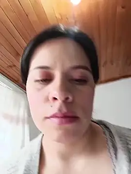 Snapshot of JenniferLegs chatting on 17, 12, 2025 JenniferLegs online show from 17, 12, 2025