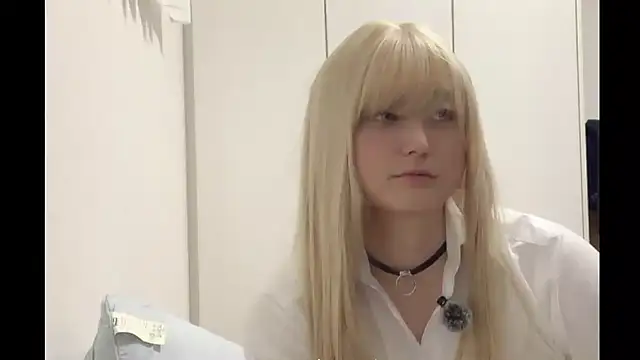 Mia032 online show from 18, 12, 2025