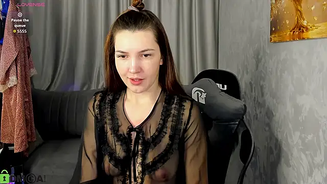 Snapshot of MalvinaDream chatting on 14, 12, 2025 MalvinaDream online show from 14, 12, 2025