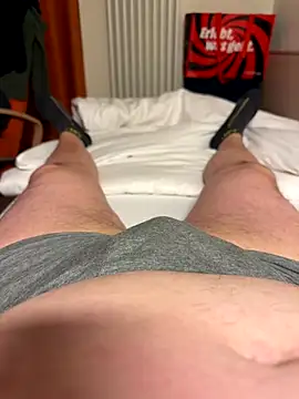 Snapshot of NaTolleWurst chatting on 25, 11, 2025 NaTolleWurst online show from 25, 11, 2025