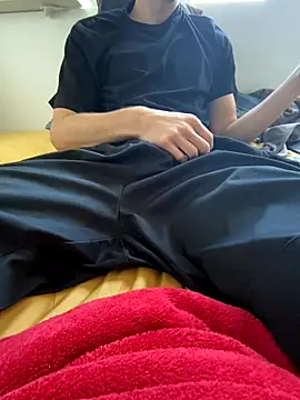 Snapshot of greggts chatting on 17, 12, 2025 greggts online show from 17, 12, 2025