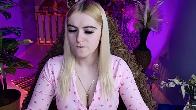 Stef Nicks online show from 9, 3, 2026