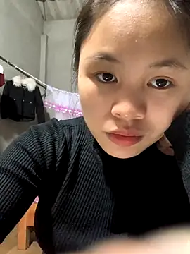 Snapshot of NhuFox chatting on 3, 11, 2025 NhuFox online show from 3, 11, 2025