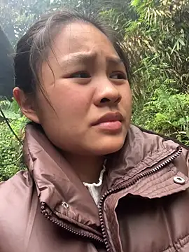 NhuFox online show from 6, 3, 2026