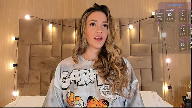 ClaradelMar online show from 15, 11, 2025