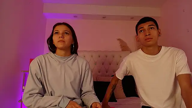 Snapshot of AmelieAndAce chatting on 3, 11, 2025 AmelieAndAce online show from 3, 11, 2025