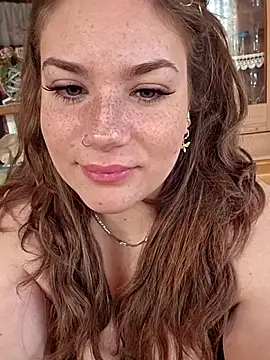 MaeNoir online show from 3, 3, 2026