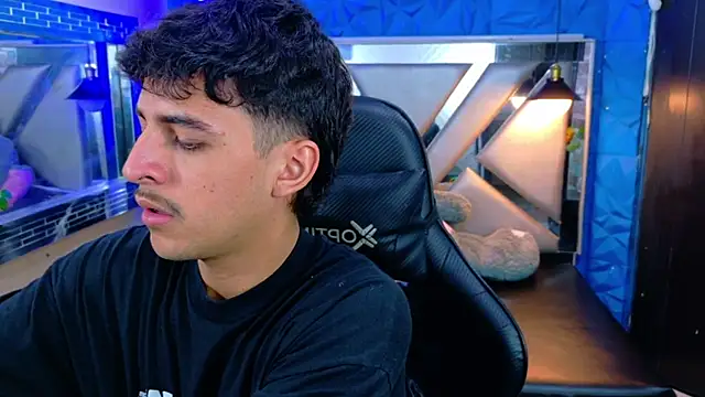 Snapshot of Alan_Del_Reyx chatting on 3, 10, 2025 Alan Del Reyx online show from 3, 10, 2025