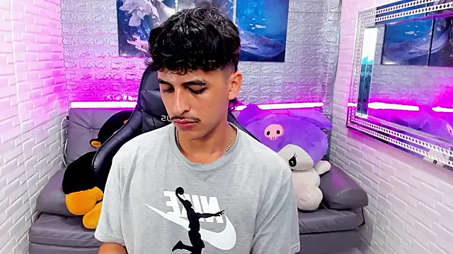 Snapshot of Alan_Del_Reyx chatting on 15, 1, 2026 Alan Del Reyx online show from 15, 1, 2026