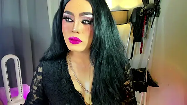 Snapshot of MagnaCumLoader17 chatting on 12, 11, 2025 MagnaCumLoader17 online show from 12, 11, 2025