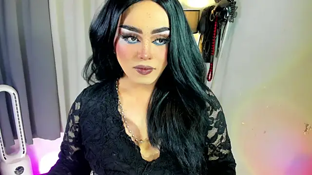 Snapshot of MagnaCumLoader17 chatting on 24, 11, 2025 MagnaCumLoader17 online show from 24, 11, 2025