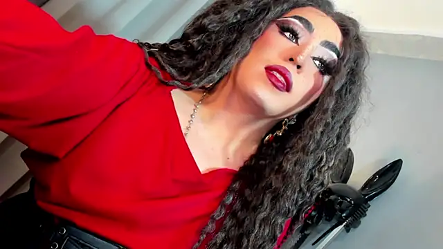 Snapshot of MagnaCumLoader17 chatting on 2, 12, 2025 MagnaCumLoader17 online show from 2, 12, 2025