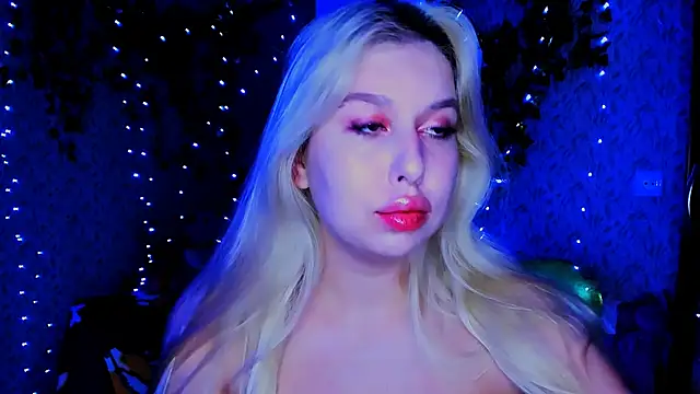 ChloeRicc online show from 9, 11, 2025