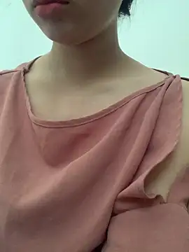 Snapshot of Nguyenha11 chatting on 15, 9, 2025 Nguyenha11 online show from 15, 9, 2025