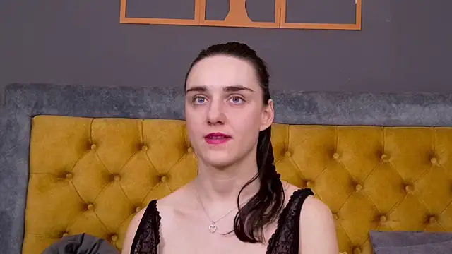 Jessica White  online show from 7, 2, 2026