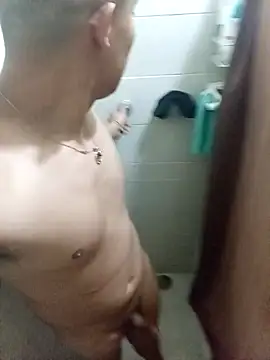 Tupapasiitooo online show from 6, 4, 2026