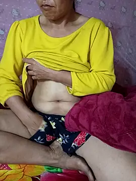 Snapshot of TinTin321 chatting on 3, 3, 2026 TinTin321 online show from 3, 3, 2026