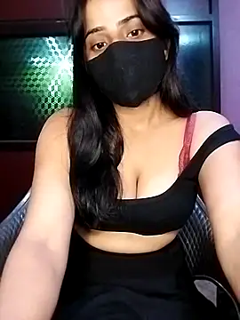Snapshot of Amisha2 chatting on 4, 10, 2025 Amisha2 online show from 4, 10, 2025