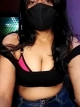 Snapshot of Amisha2 chatting on 6, 10, 2025 Amisha2 online show from 6, 10, 2025