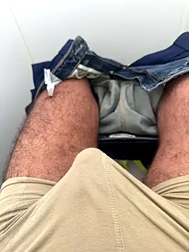 Snapshot of analtake13 chatting on 19, 9, 2025 analtake13 online show from 19, 9, 2025