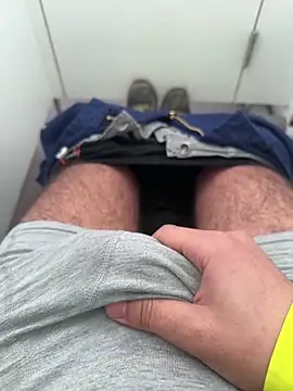 Snapshot of analtake13 chatting on 26, 11, 2025 analtake13 online show from 26, 11, 2025