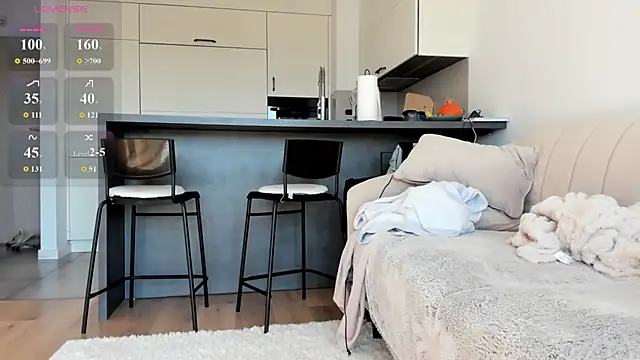 Sunny Rina  online show from 30, 4, 2026