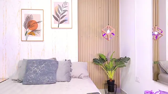 Ayleen Dunkan online show from 13, 9, 2025