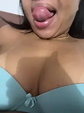 Kamilinha2 online show from 25, 7, 2026
