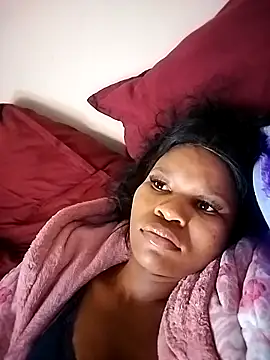 Seductive Yellow Titties online show from 28, 9, 2025