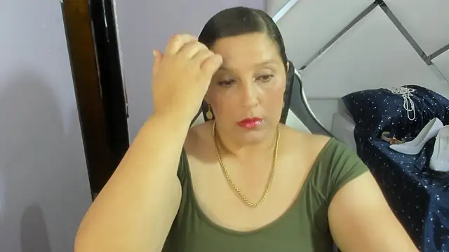 KikaDuque online show from 4, 2, 2026