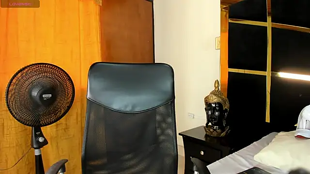 KikaDuque online show from 20, 3, 2026