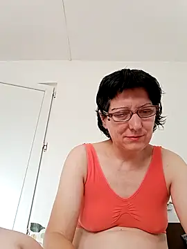 Snapshot of Vera_Elle chatting on 26, 11, 2025 Vera Elle online show from 26, 11, 2025