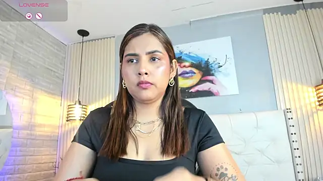 scarletbaker  online show from 13, 3, 2026