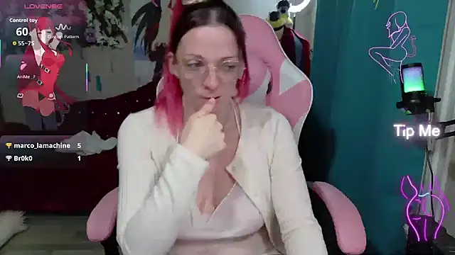 Snapshot of rubystrip chatting on 20, 11, 2025 rubystrip online show from 20, 11, 2025