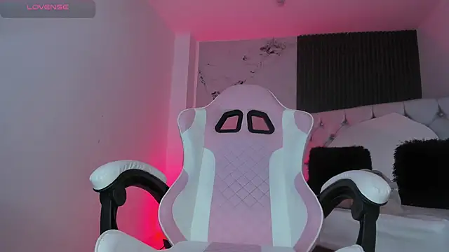 chloesagee online show from 27, 9, 2025