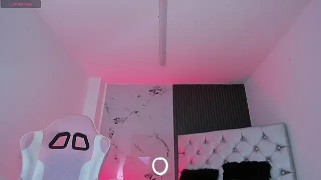 chloesagee online show from 30, 10, 2025