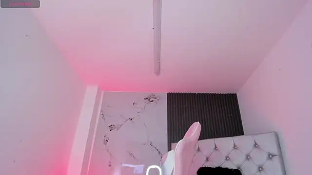 chloesagee online show from 4, 2, 2026