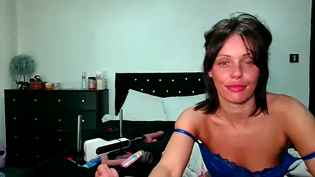 OliviaRyan22 online show from 21, 4, 2026
