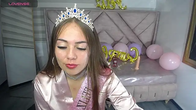 Luna Star v online show from 16, 9, 2025