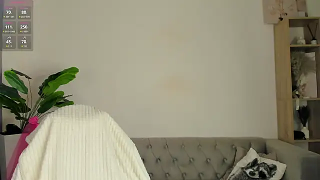 Ice Strawberry online show from 30, 3, 2026