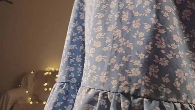 Pixxxis online show from 6, 11, 2025