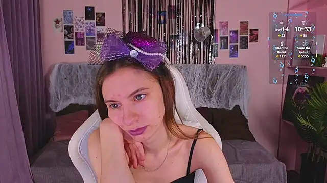 Snapshot of kaleriyaa_ chatting on 20, 10, 2025 kaleriyaa online show from 20, 10, 2025