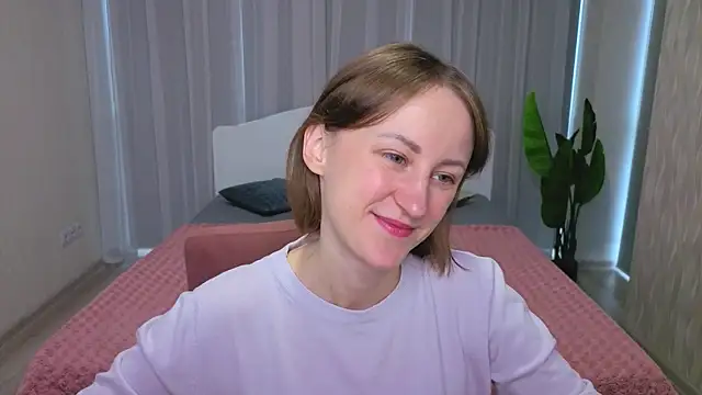 LuluChiiii online show from 8, 10, 2025