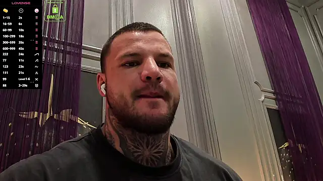 Snapshot of OliverSport chatting on 21, 11, 2025 OliverSport online show from 21, 11, 2025