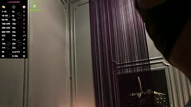 Snapshot of OliverSport chatting on 23, 11, 2025 OliverSport online show from 23, 11, 2025