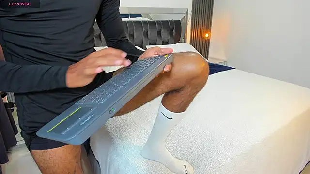 MARC THOMPSON  online show from 9, 9, 2025